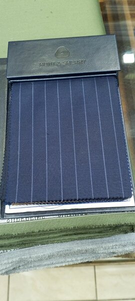 Tissu rayé pour costumes élégant