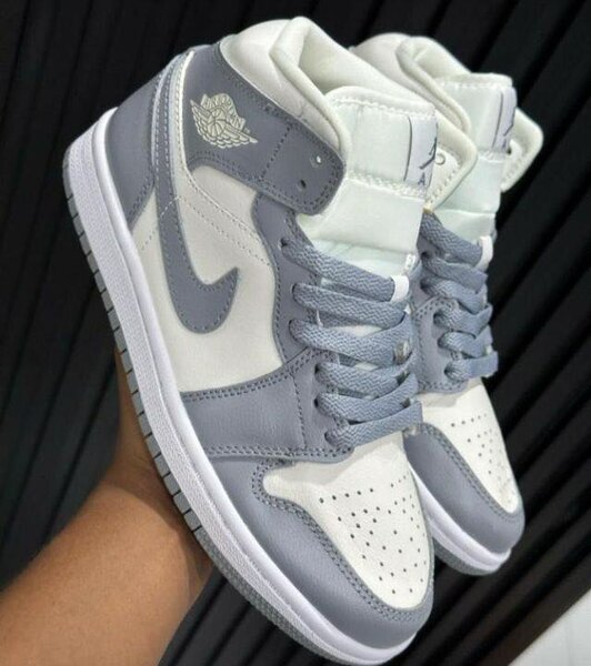 Nike Sneaker