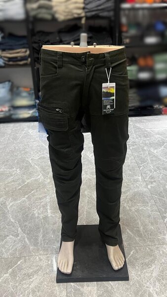 Pantalon cargo
