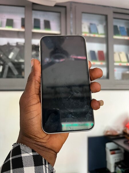 iPhone 11