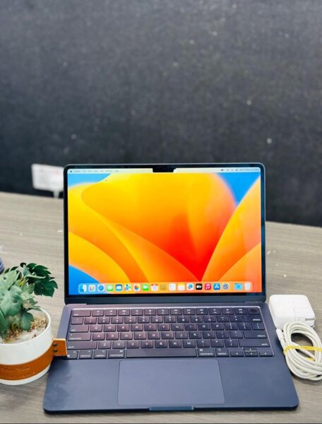 MacBook