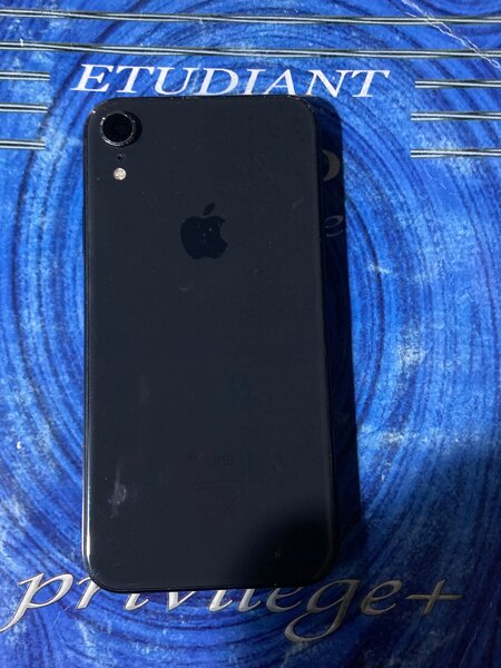iPhone XR