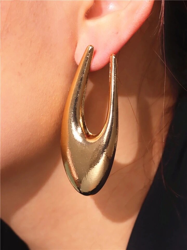 Ursula Earring