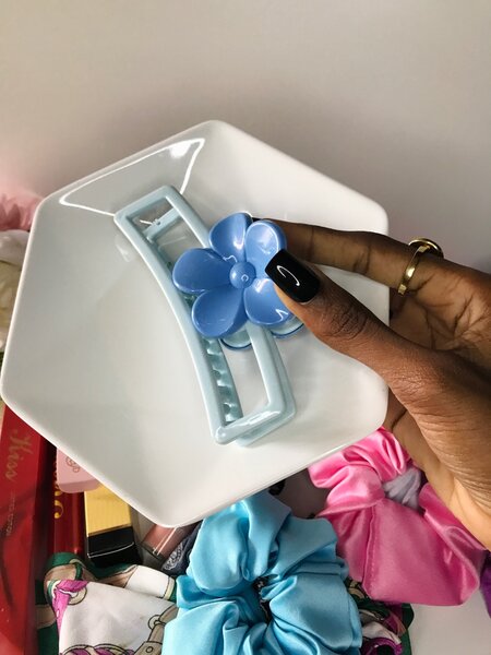 Claw clips for hair