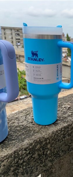 Gourde Stanley Quencher H2.0