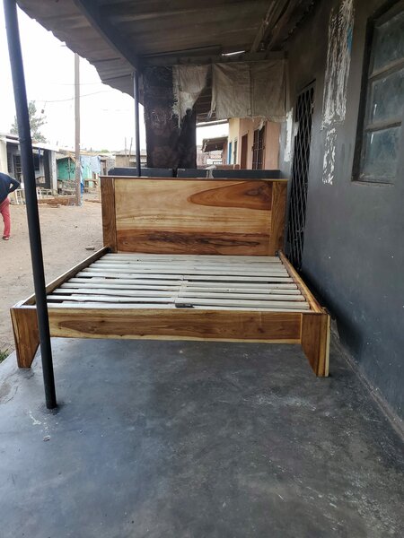 Bed readily 