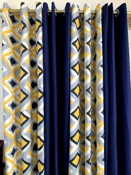 4 rideaux ensemble 1m 10 de large 2M 35 de long bleu blanc abstraction