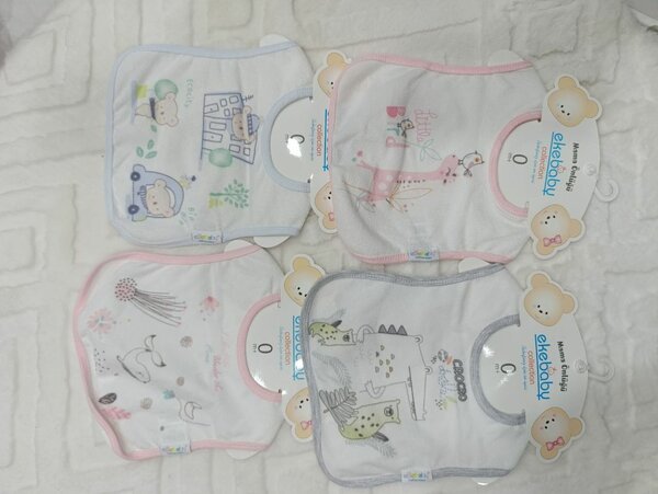 4 Bavoirs Bébé Eau de Bébé