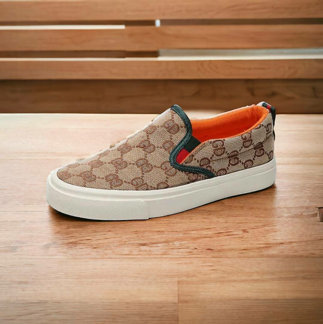 Ladies sneaker