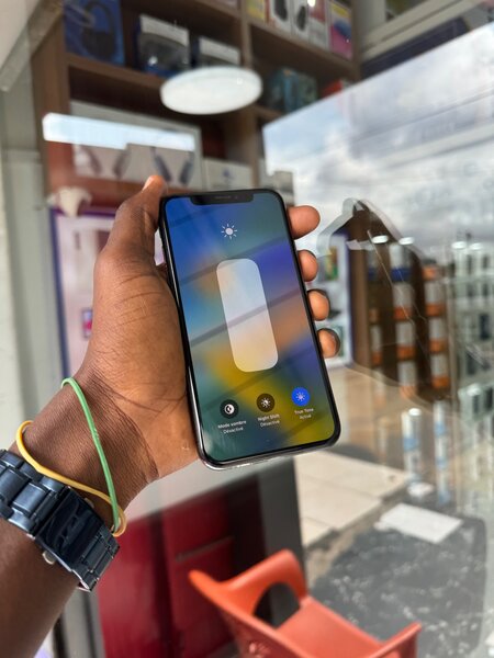 iPhone X