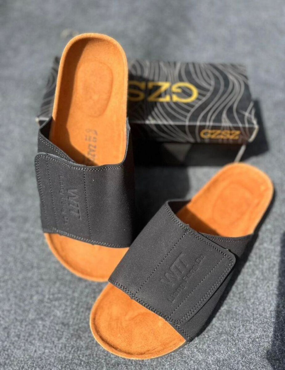 Sandales disponible