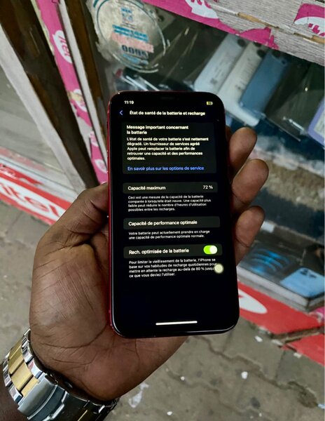iPhone XR rouge 64Go