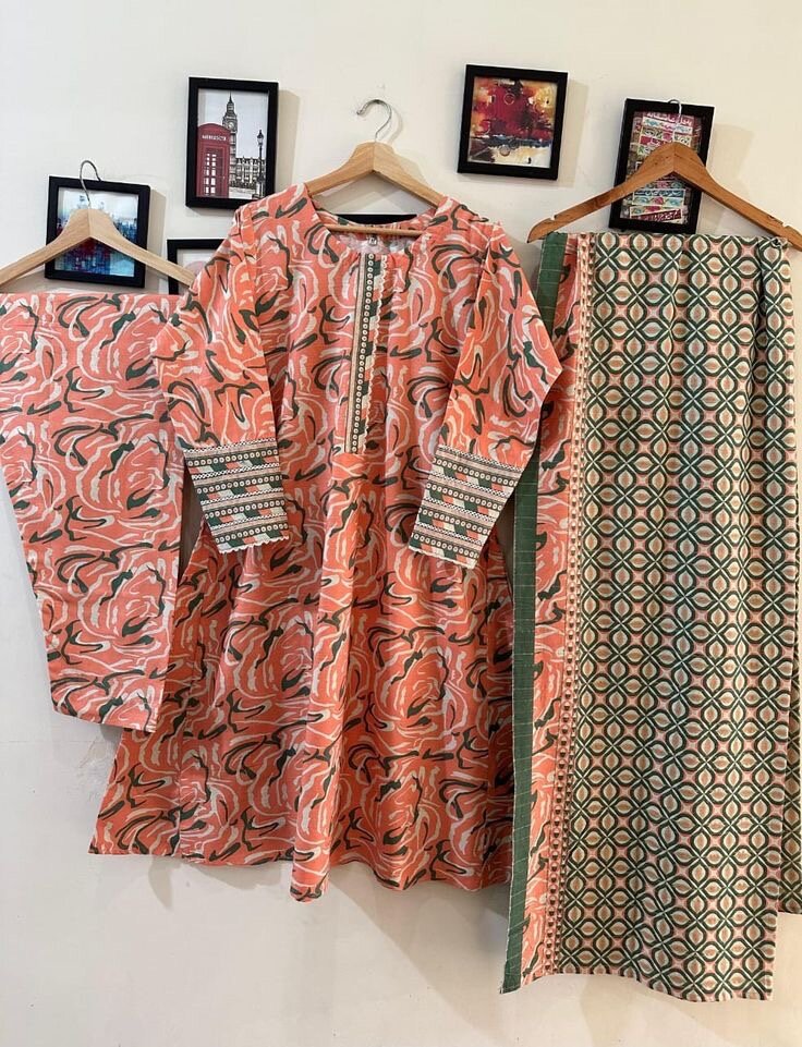 Straight dress & ladies outfit