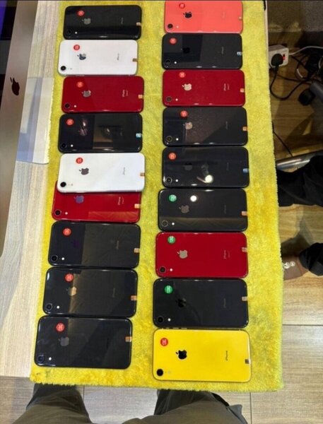 IPHONE XR