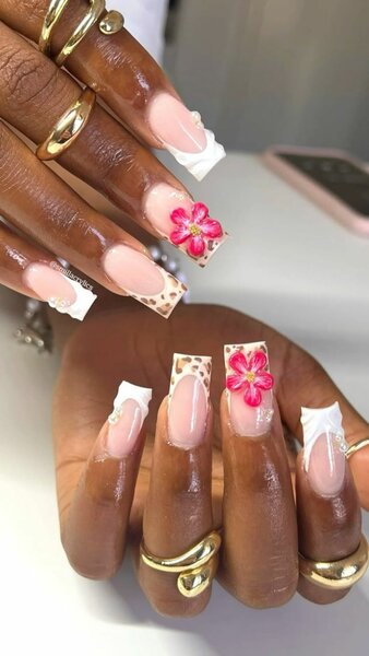 Press on nails
