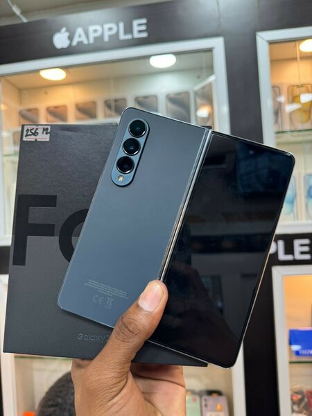 Samsung Z Fold 4