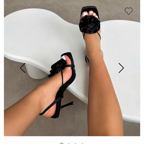 Ladies heel