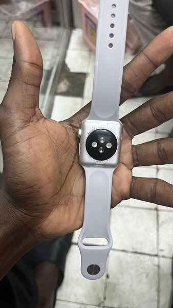 APPLE WATCH