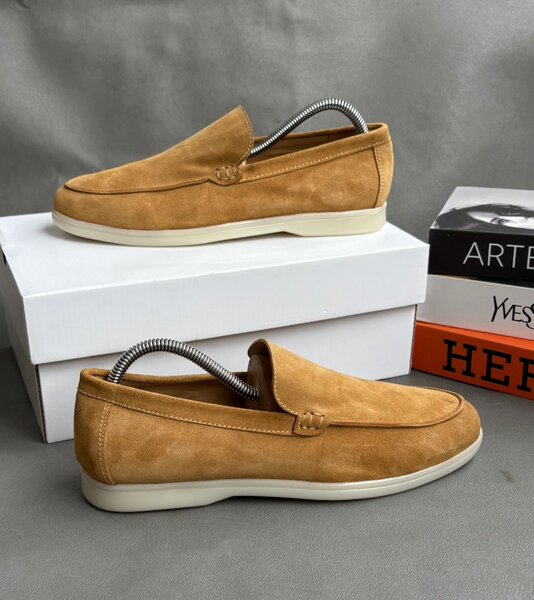 Mocassins en daim élégants hommes