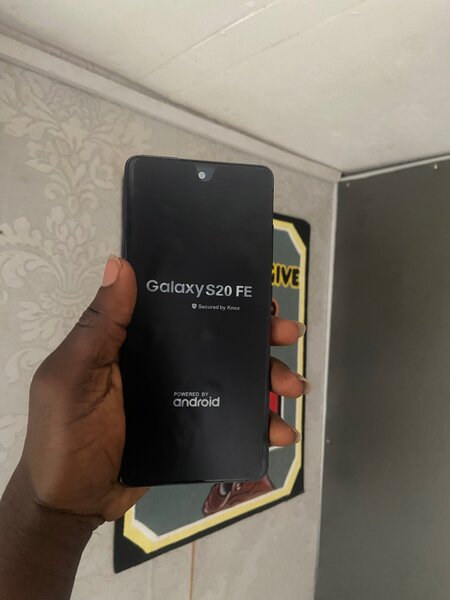 Samsung 20FE