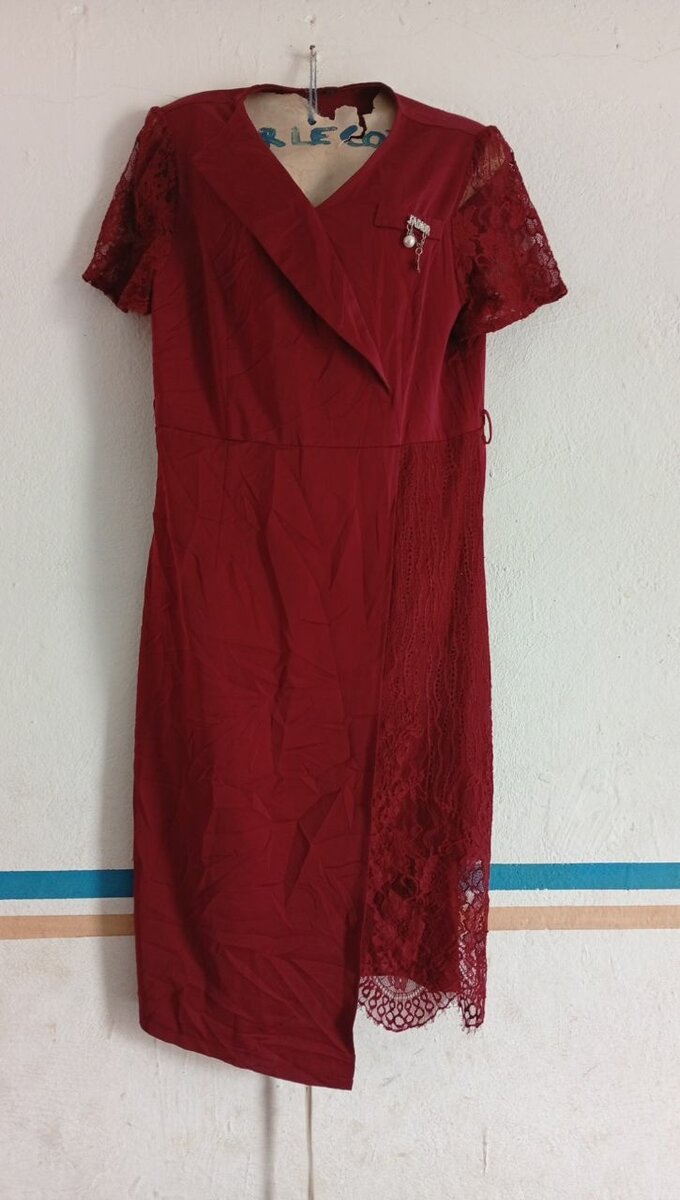 Robe Élégante en Dentelle