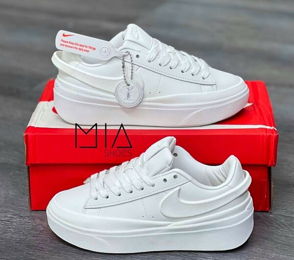 NIKE AIRFORCE CLASSIC WHITE