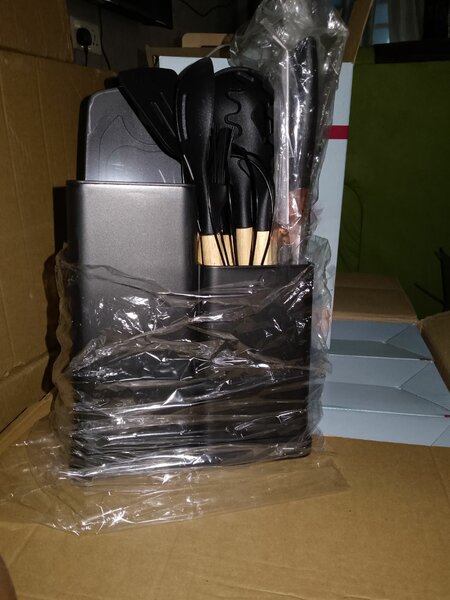Kitchen knife set