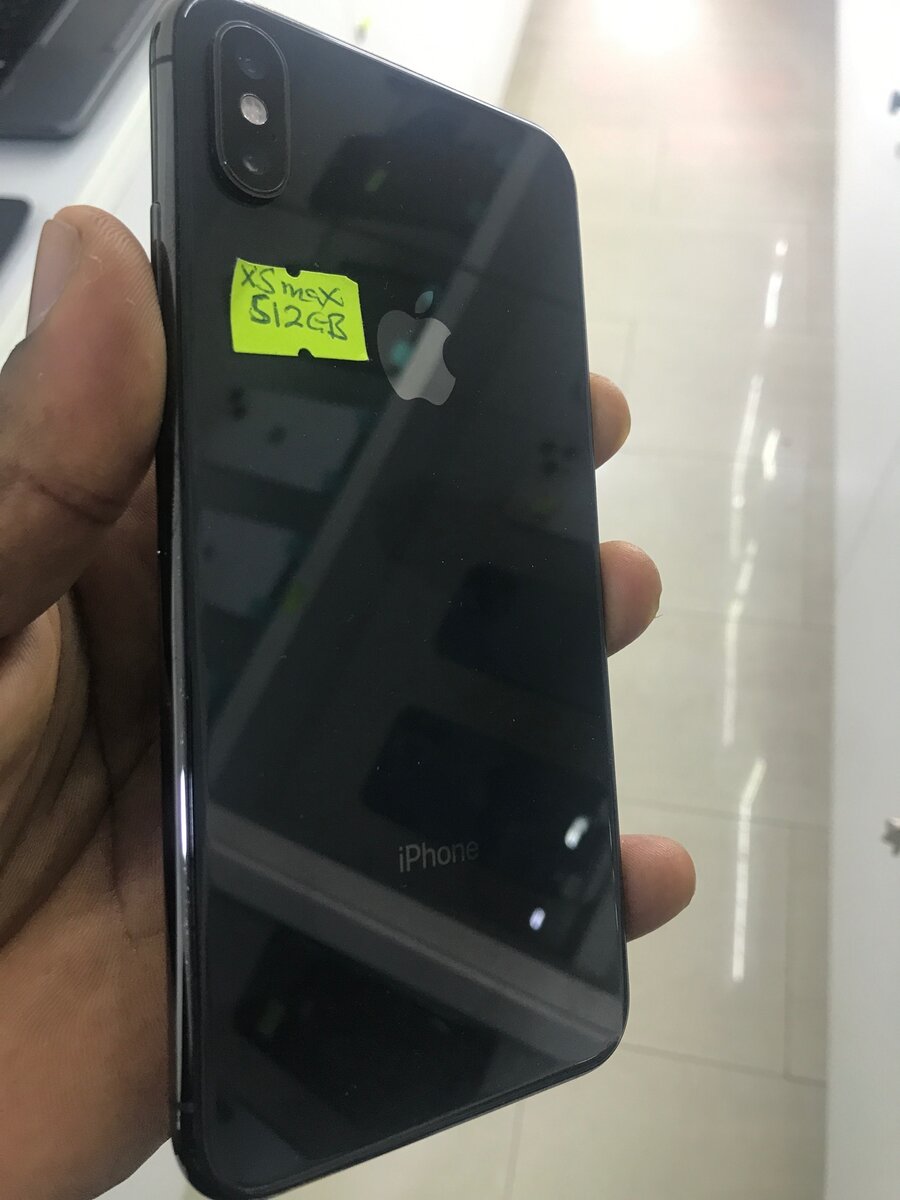 Phone Xs Max 512