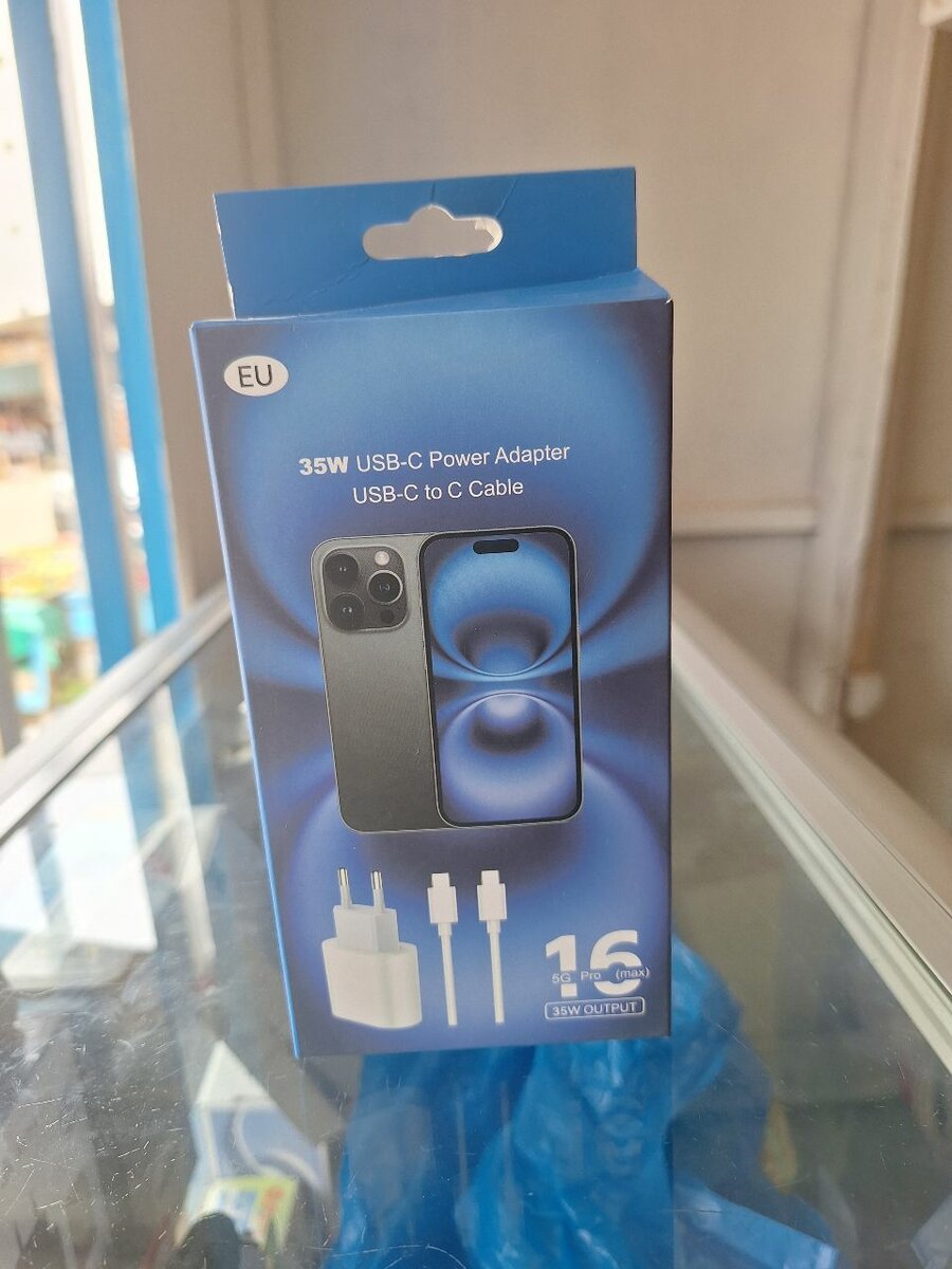 Chargeur iPhone 16