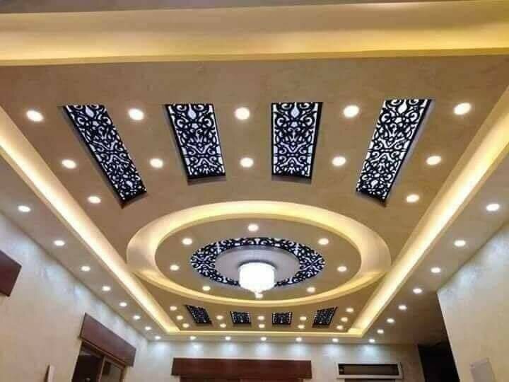 Décorations en plâtre