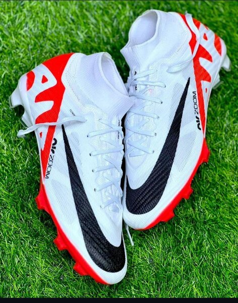 PAIRE DE MAGRE NIKE