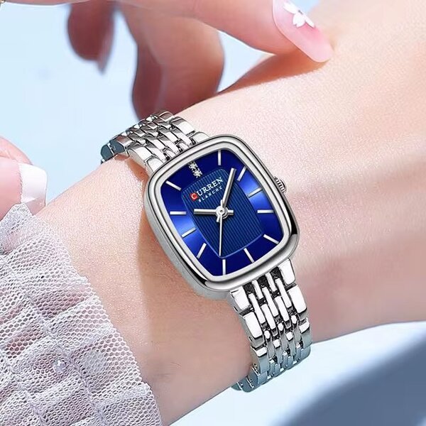 Montre curren