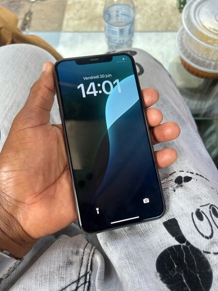 iPhone 11 Pro max