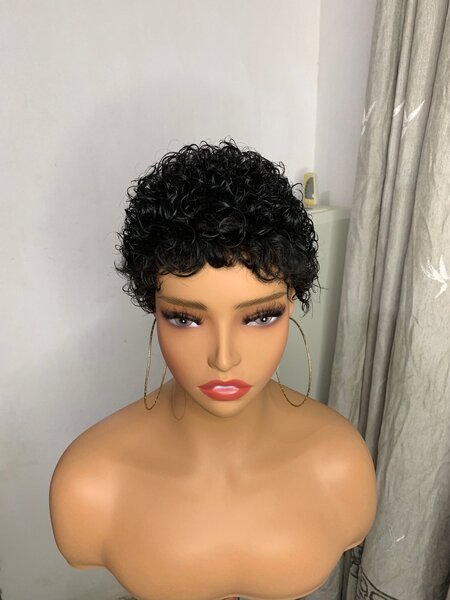 Short wet curls