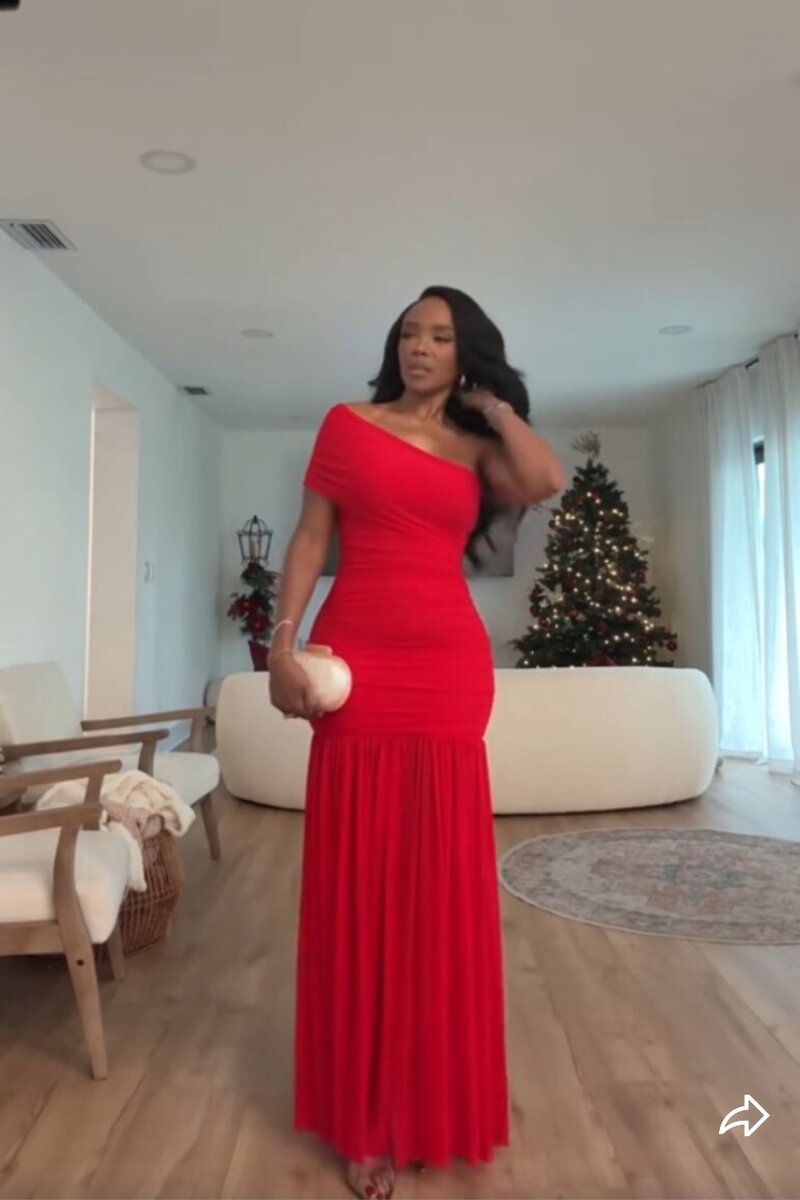 Robe rouge élégante soirée