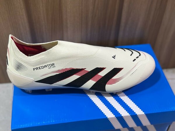 PREDATOR ADIDAS