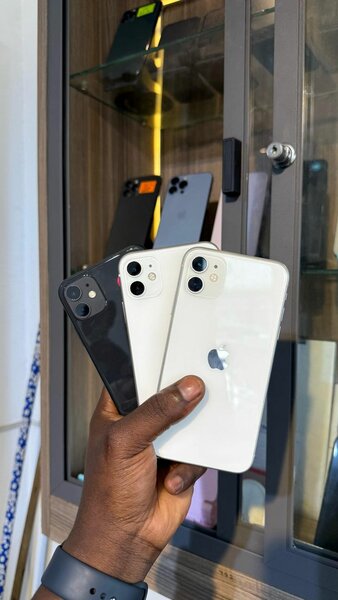 iPhone 11