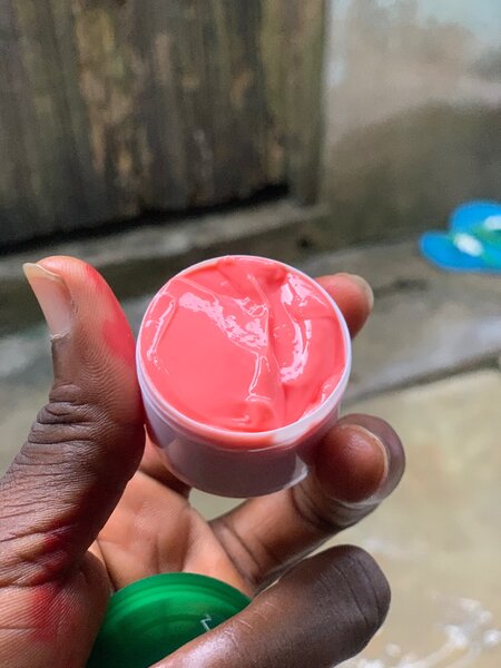 Crème lèvre rose