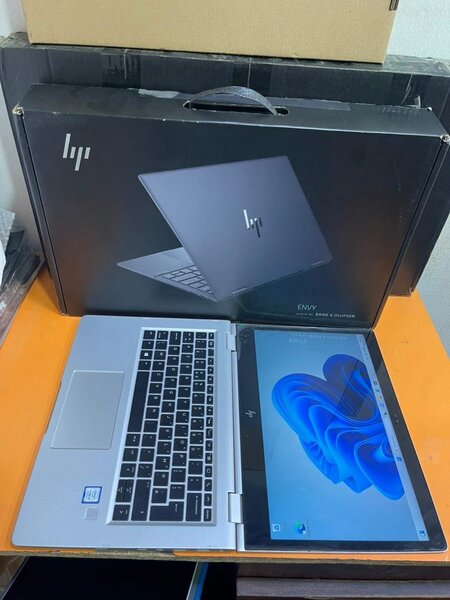 Hp neuf dans sac