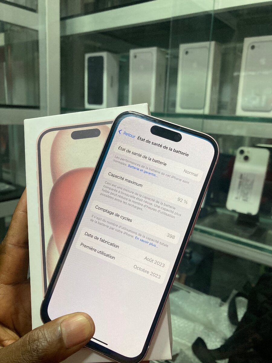 iPhone 15 simple