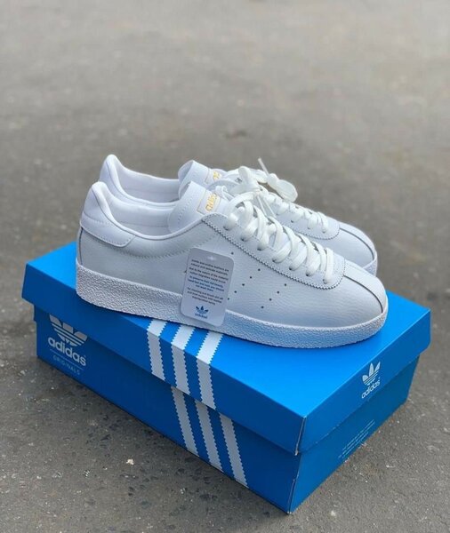Adidas topanga