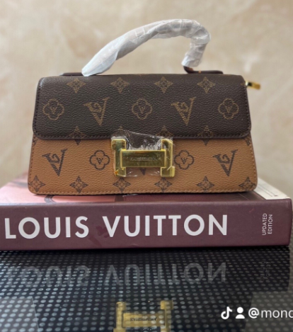 Hand bag