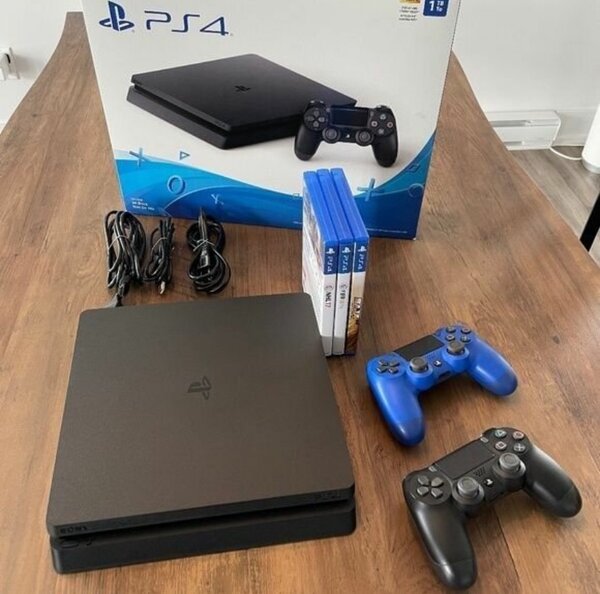 Play station 4