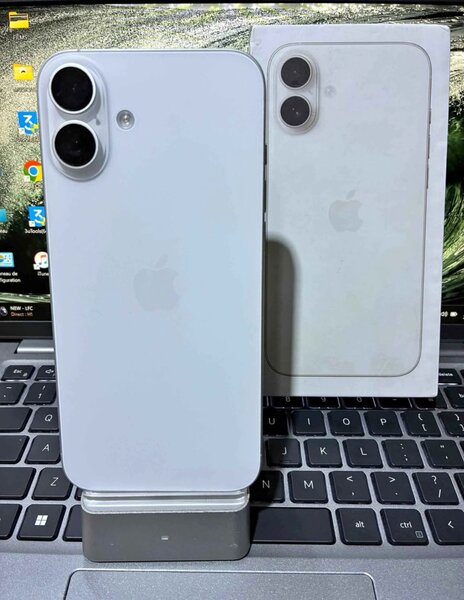 iPhone 16 plus blanc 528Go