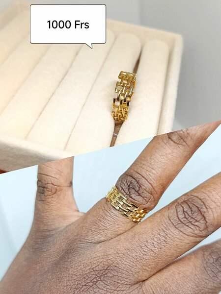 Bague élégante dorée