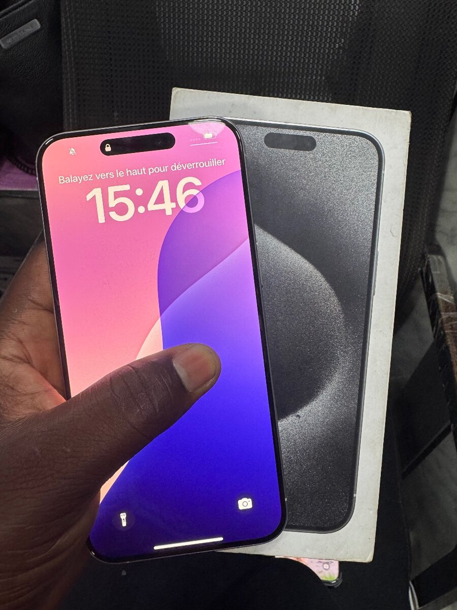 15 pro Max 256 GB