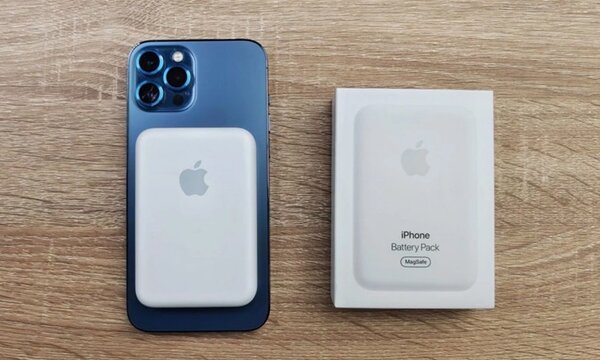 MagSafe battery pack