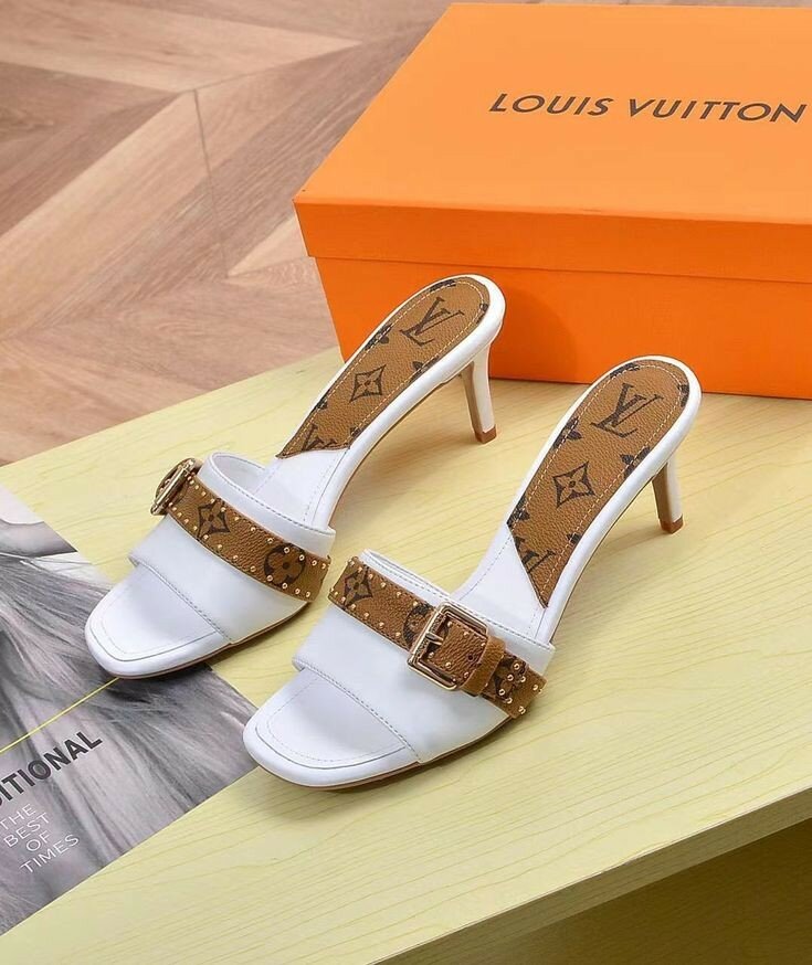 Heeled sandals