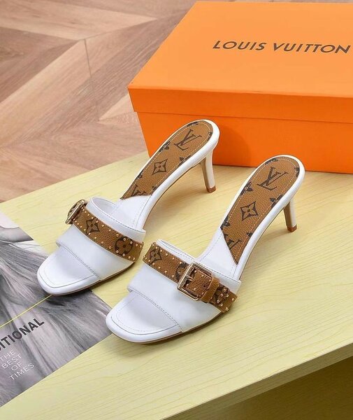 Heeled sandals