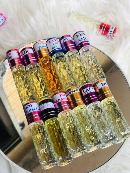 30 Essence de parfums